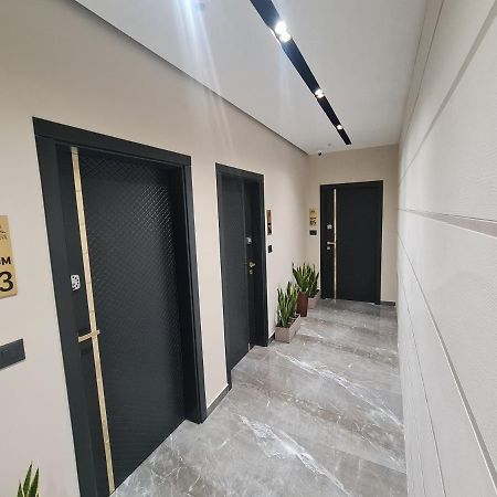 La Mirage Apartment 04 地拉那 外观 照片