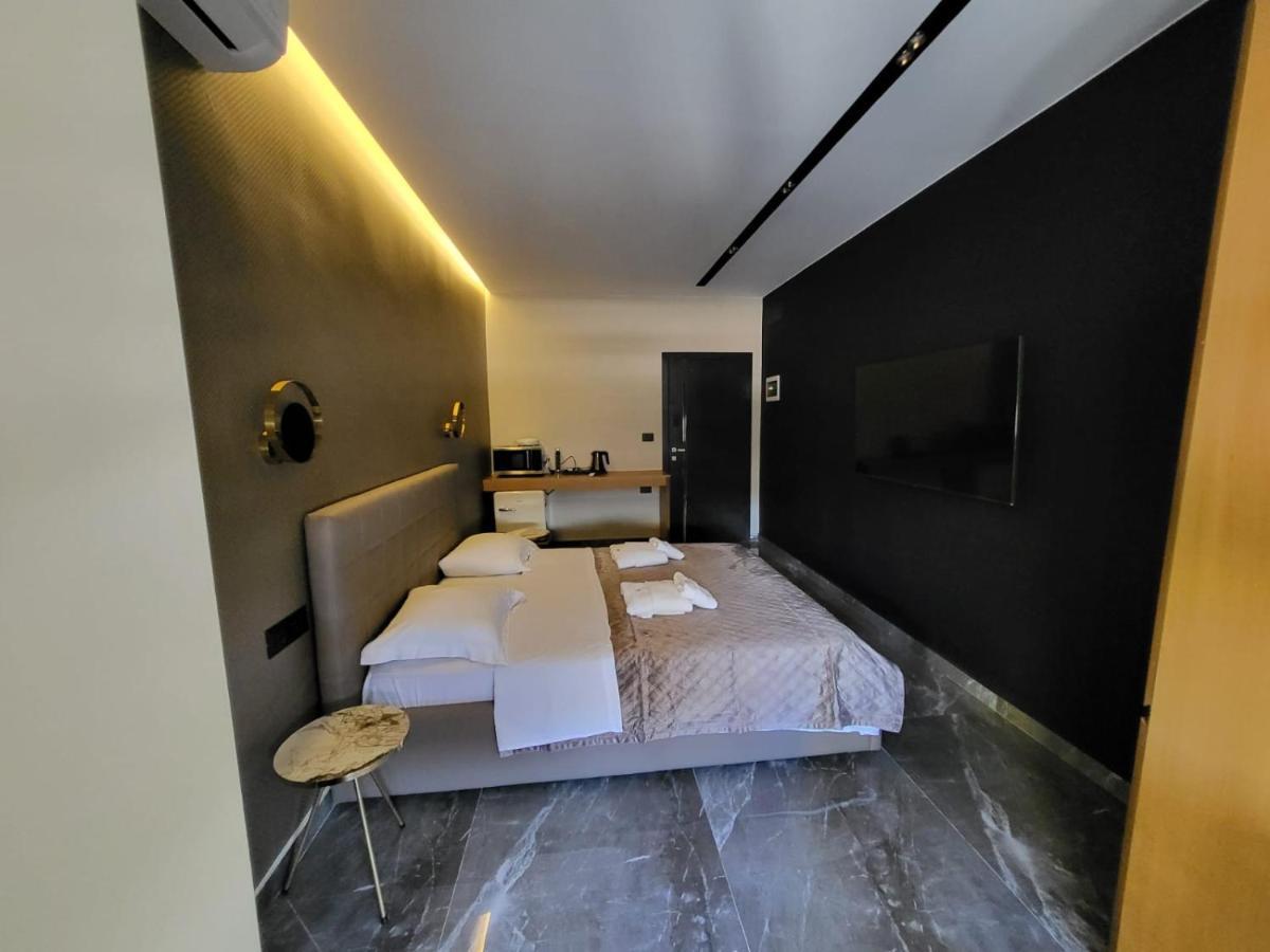 La Mirage Apartment 04 地拉那 外观 照片