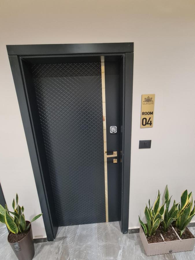La Mirage Apartment 04 地拉那 外观 照片